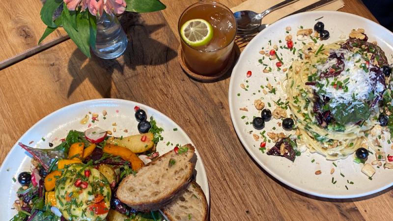 Bistro & Café Ivy