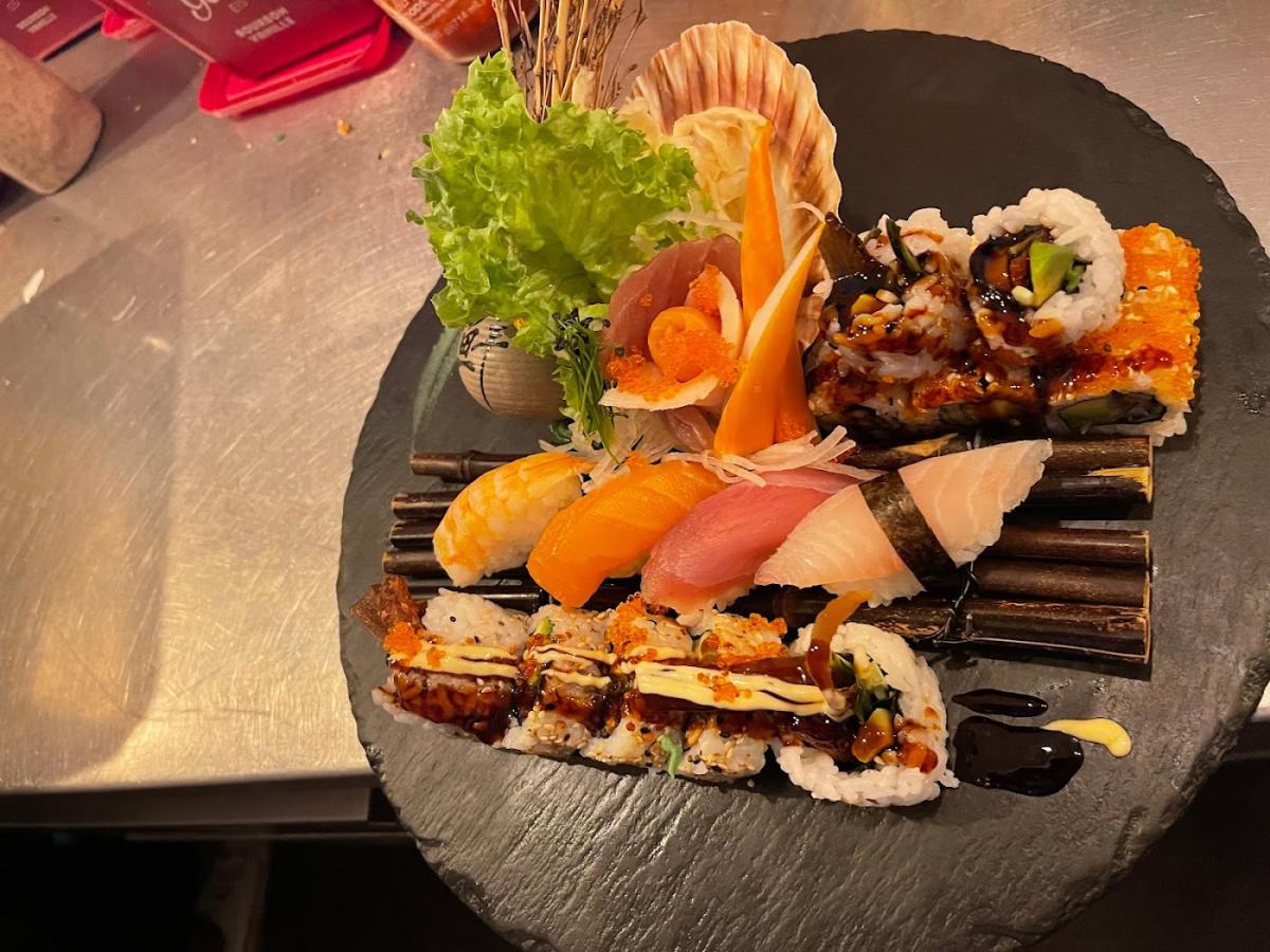 Hiroshi Sushi & Ramen