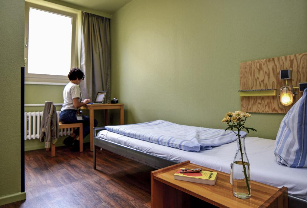 Amstel House Hostel