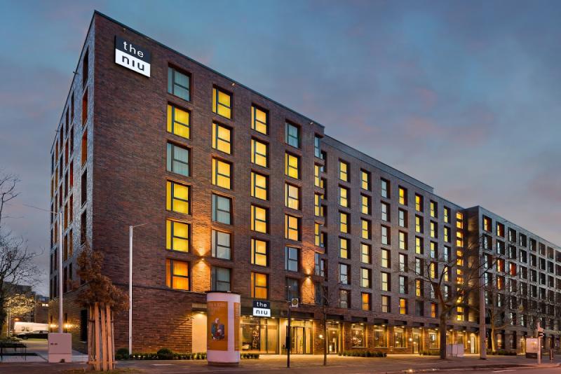 The Niu Square