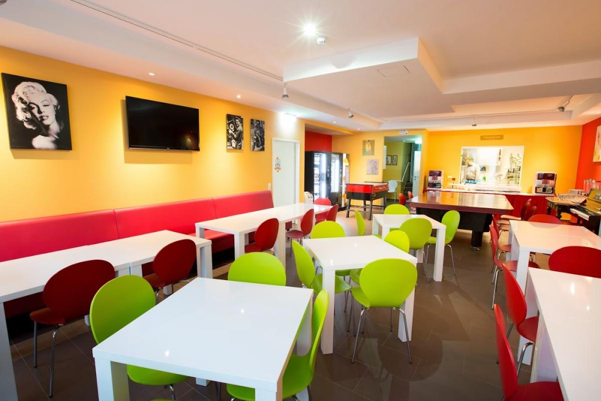A&T Holiday Hostel