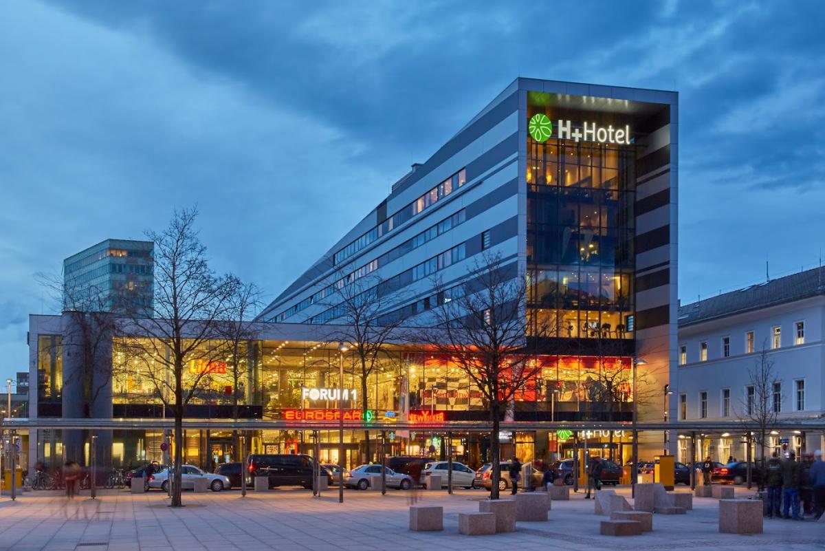 H+ Hotel
