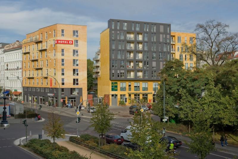 Meininger Alexanderplatz